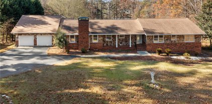 1319 Janmar Road, Snellville