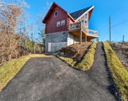 2322 Wingspan Drive, Sevierville image