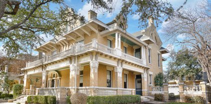 San Antonio's cheapest Monte Vista Architecture