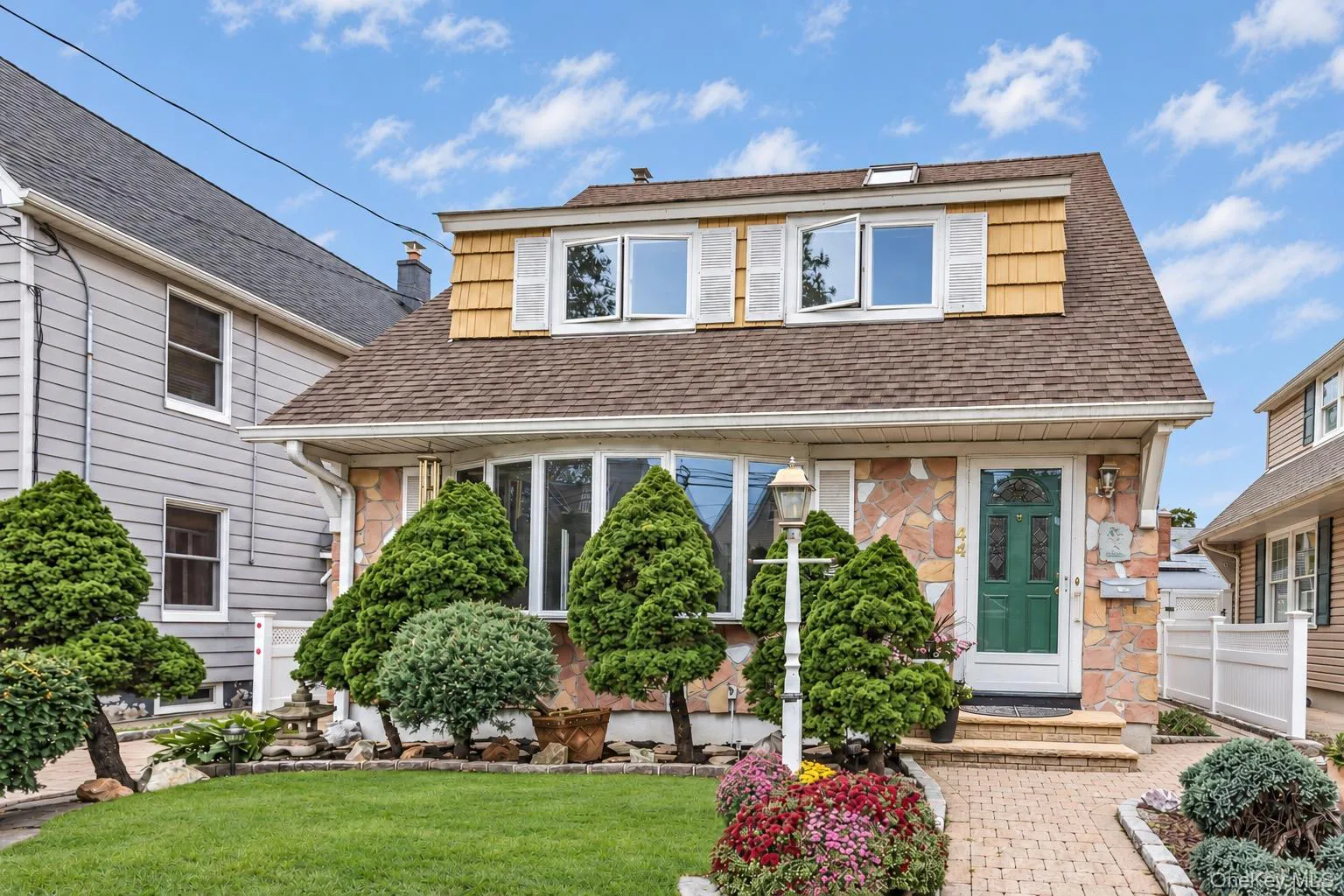 Exterior of 44 Capitol Avenue, Williston Park, NY 11596