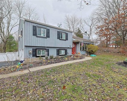 79 Scenic Hills Drive, Poughkeepsie