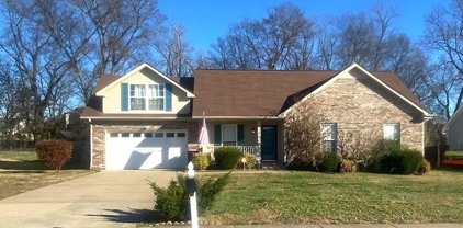 3888 Benjamin Dr, Clarksville