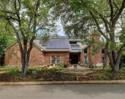 2106 Stonehaven  Drive, Colleyville image
