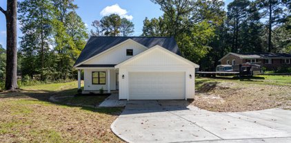 717 Moores Pond, Youngsville