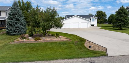 5634 Falconer Drive, Bismarck