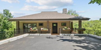 30 Piney Point Avenue, Croton-On-Hudson