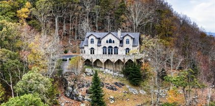 530 Howard's Knob Road, Boone