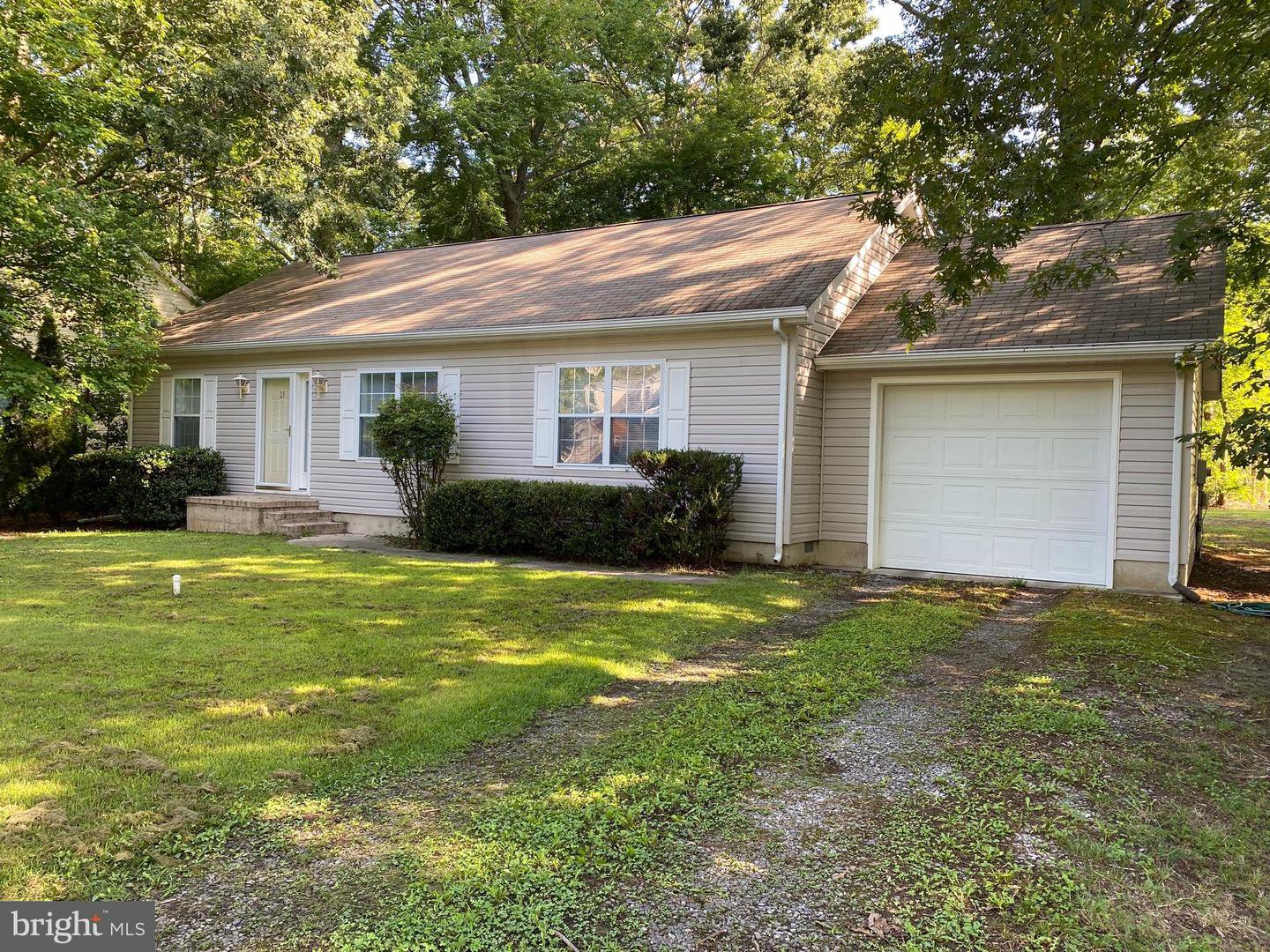 21 Winchester Drive, Ocean View DE 19970