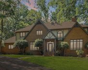 1123 Lake Forest Circle, Hoover image