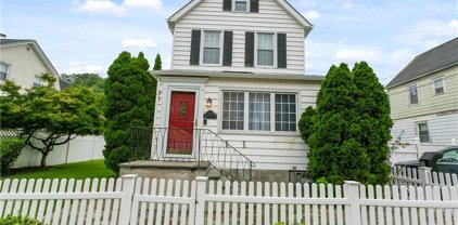 48 Marion Avenue, Hastings-On-Hudson