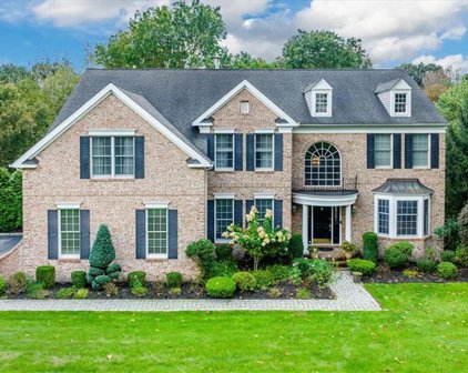 9 Revere Court, Somers