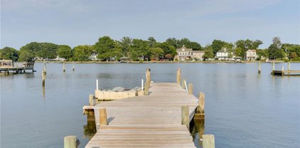 622 River Street, Hampton West