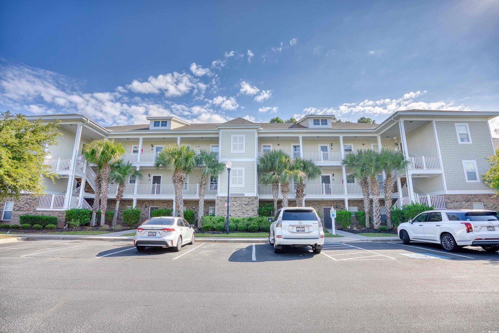 MLS 2422427 Willow Bend Barefoot NMB 6253 Catalina Dr. Unit 311