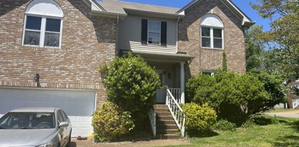 2117 Strombury Dr, Hermitage
