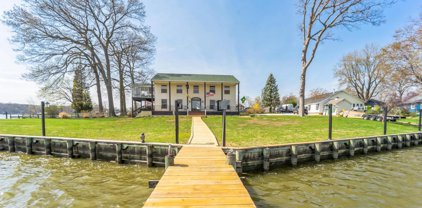 846 Sue Grove Rd, Essex