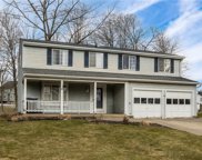203 Lochinver Dr, Moon/Crescent Twp image