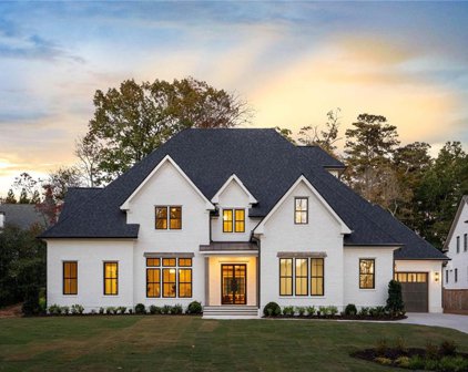 1441 W Wesley Nw Road, Atlanta