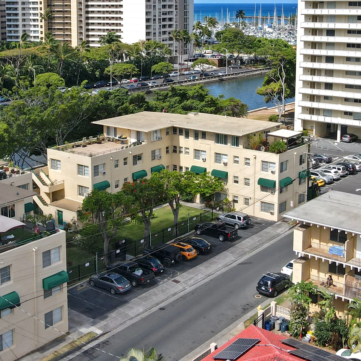 Commodore Waikiki
