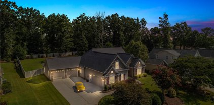 124 Hawks Landing  Drive, Troutman
