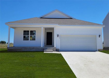 108 Dakota  Circle, Waukee