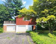 27 Lark Avenue, White Plains image