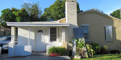 3387 Nw 48th Ter, Miami