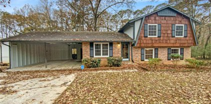 575 Stonehedge Drive, Stone Mountain