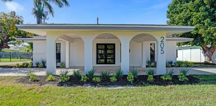 205 Se 3rd Ave, Dania Beach