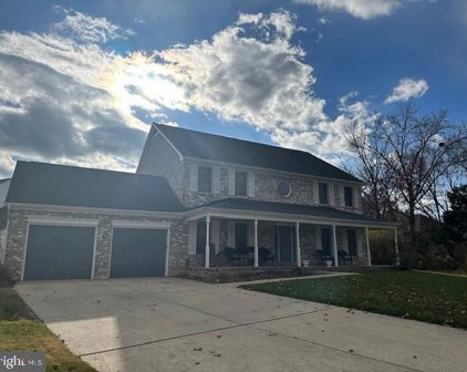 1300 Persimmontree Ct, Crofton