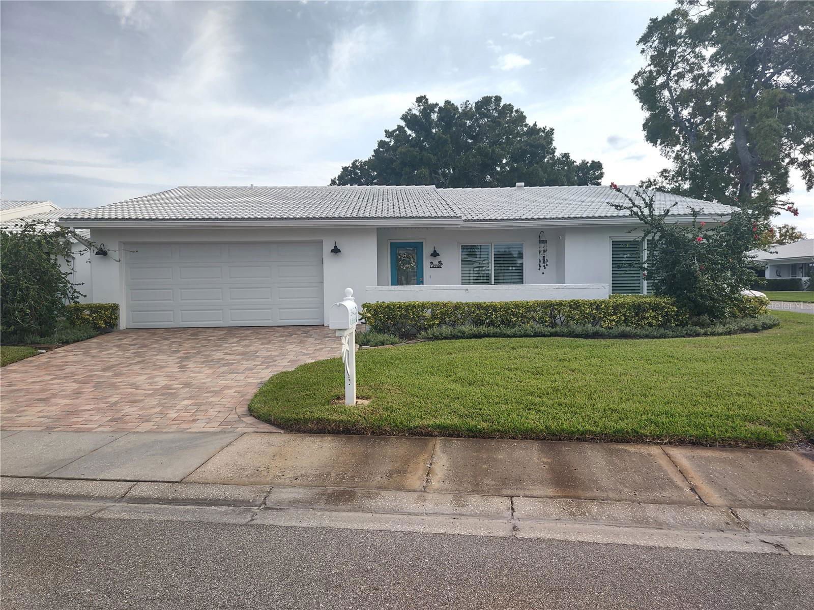 3940 Mainlands Boulevard S, Pinellas Park Property for Sale in , it has