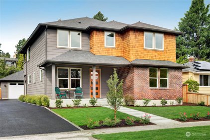 3833 50th Avenue SW, Seattle