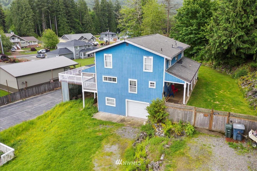 1552 Greenbriar Lane, Carbonado, 98323