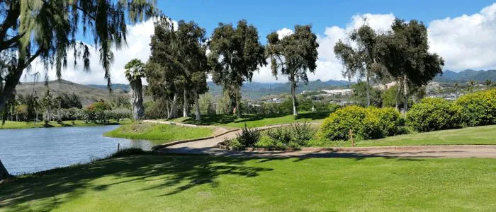 Amenities in Salt Lake, Oahu