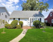 202 Elsie Avenue, Merrick image