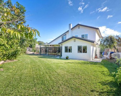 2406 La Tinada Court, Carlsbad