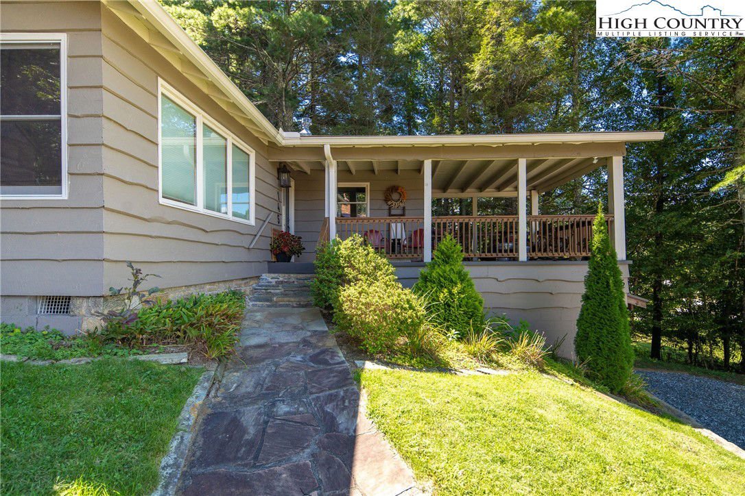 145-maple-road-blowing-rock-nc-28605-mls-257744