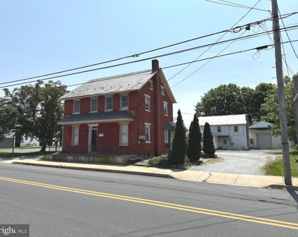 806 Main St, Akron
