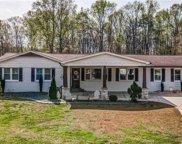 4198 Irish Highland Drive, Powder Springs image