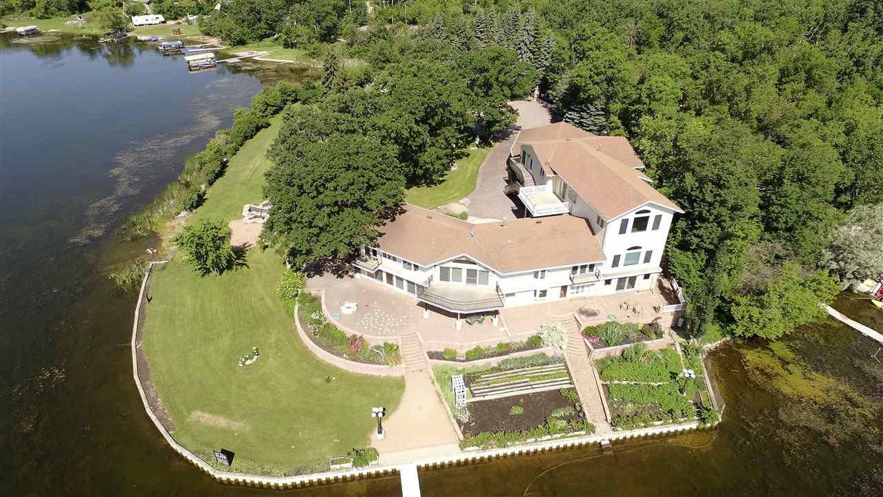 281 Shores Road Lake Metigoshe 58318