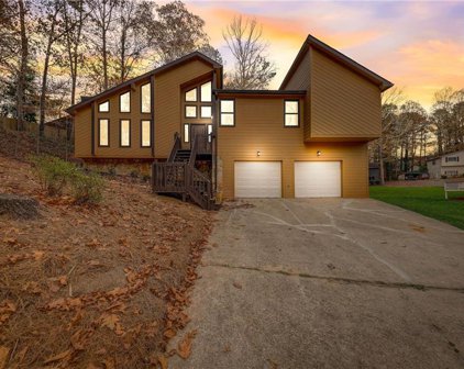 394 Saint Albans Sw Court, Mableton