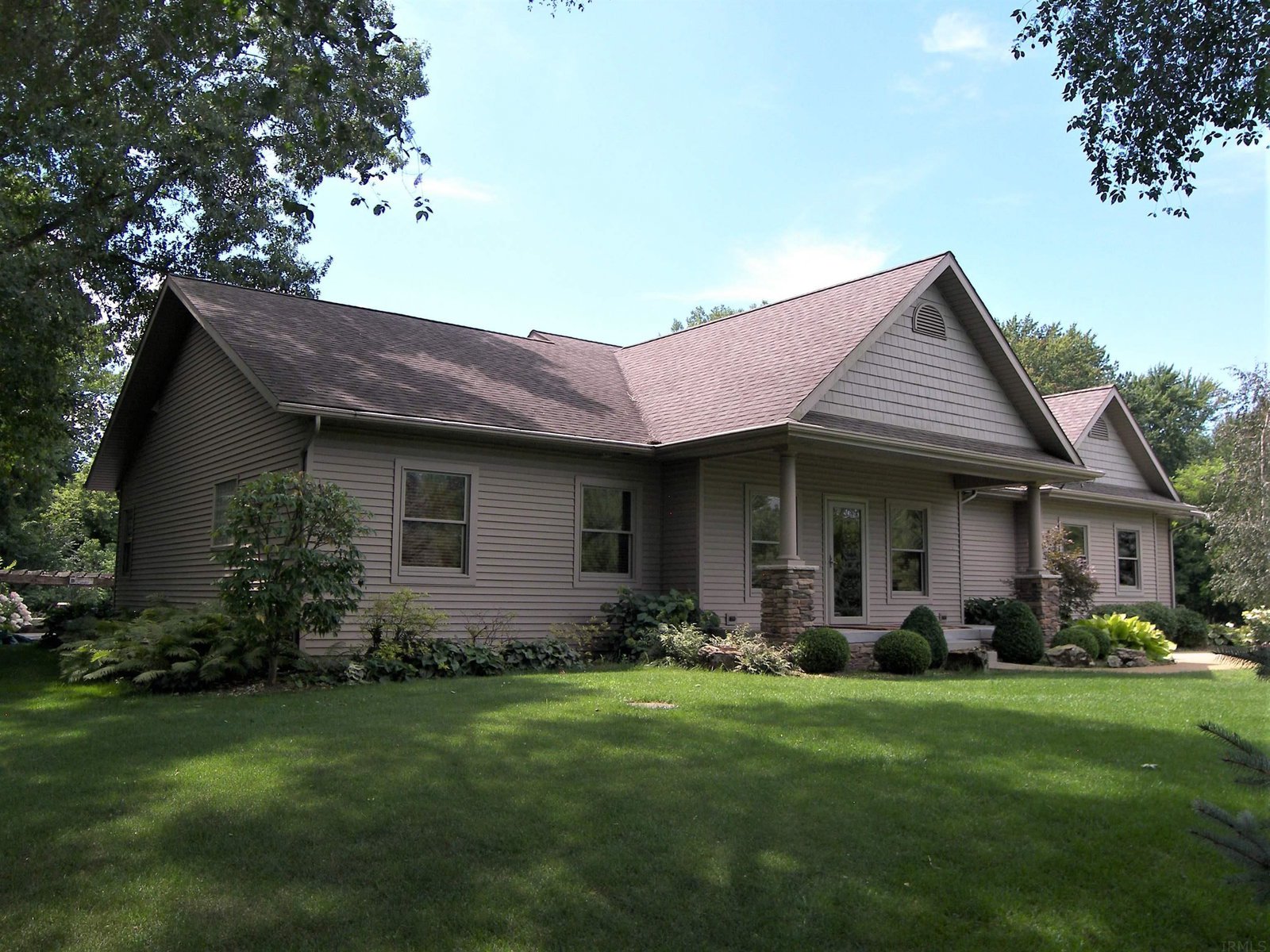 2065 N Fox Farm Road, Warsaw, 46580